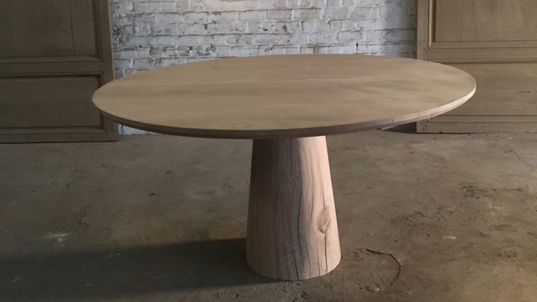 arnold-de-vinck-table-ronde-manger-copernic-chene-clair